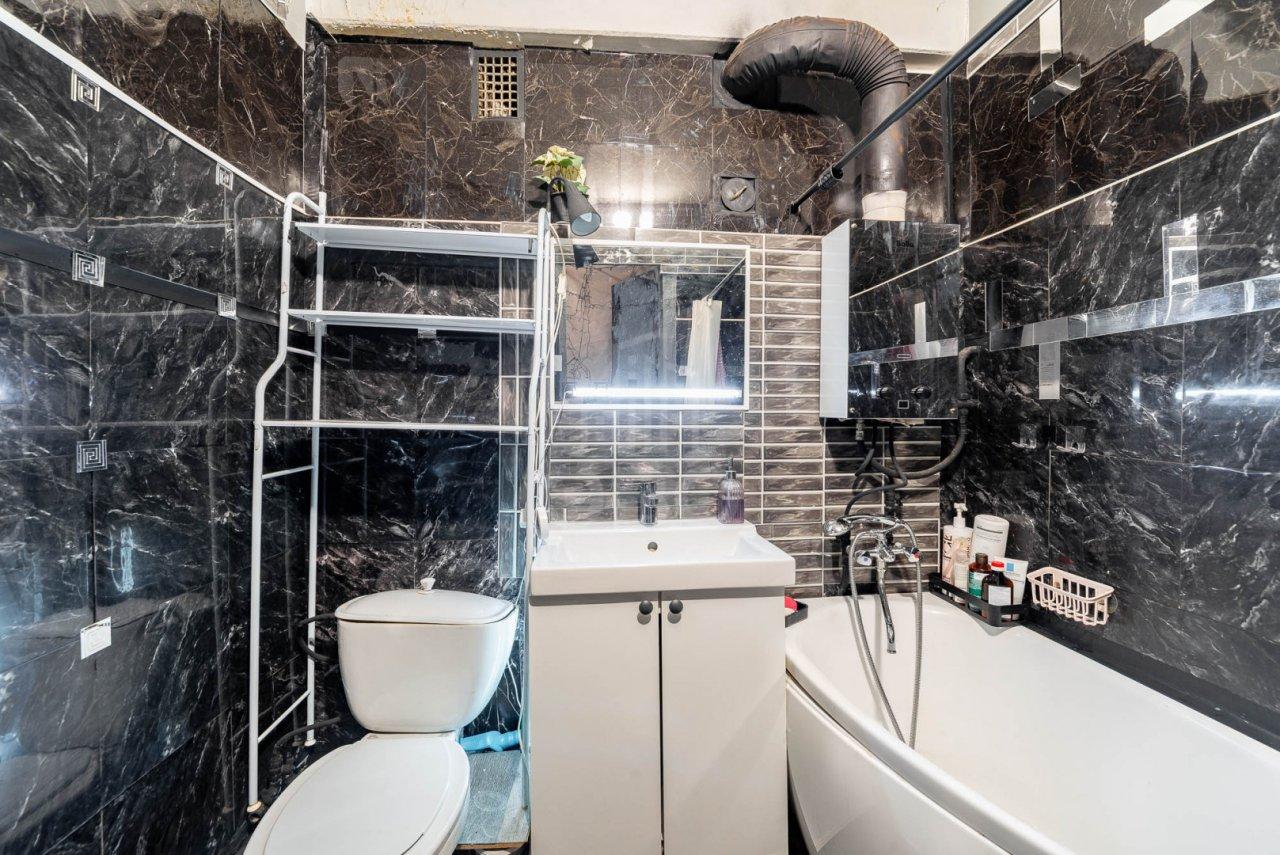 двухкомнатная квартира в Санкт-Петербурге по адресу: Новоизмайловский проспект, 32, к 2