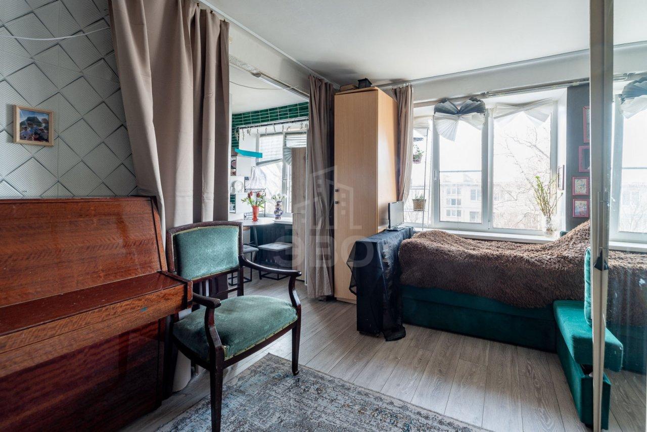 двухкомнатная квартира в Санкт-Петербурге по адресу: Новоизмайловский проспект, 32, к 2