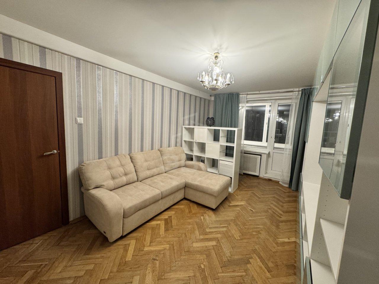 однокомнатная квартира в Санкт-Петербурге по адресу: Белы Куна ул., 2, к 3