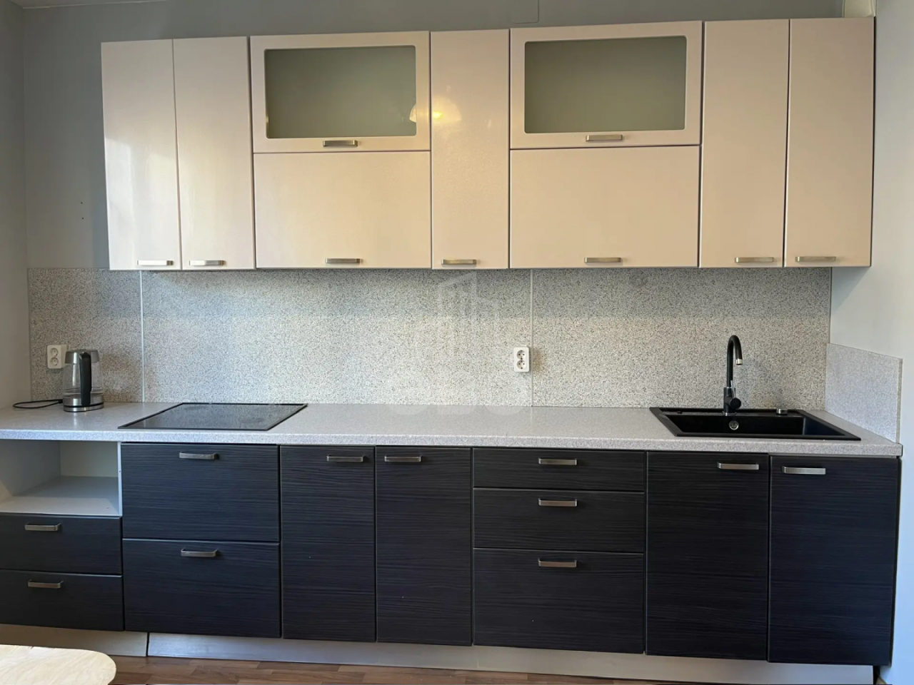 четырехкомнатная квартира в Санкт-Петербурге по адресу: Маршала Захарова ул., 16, к 1