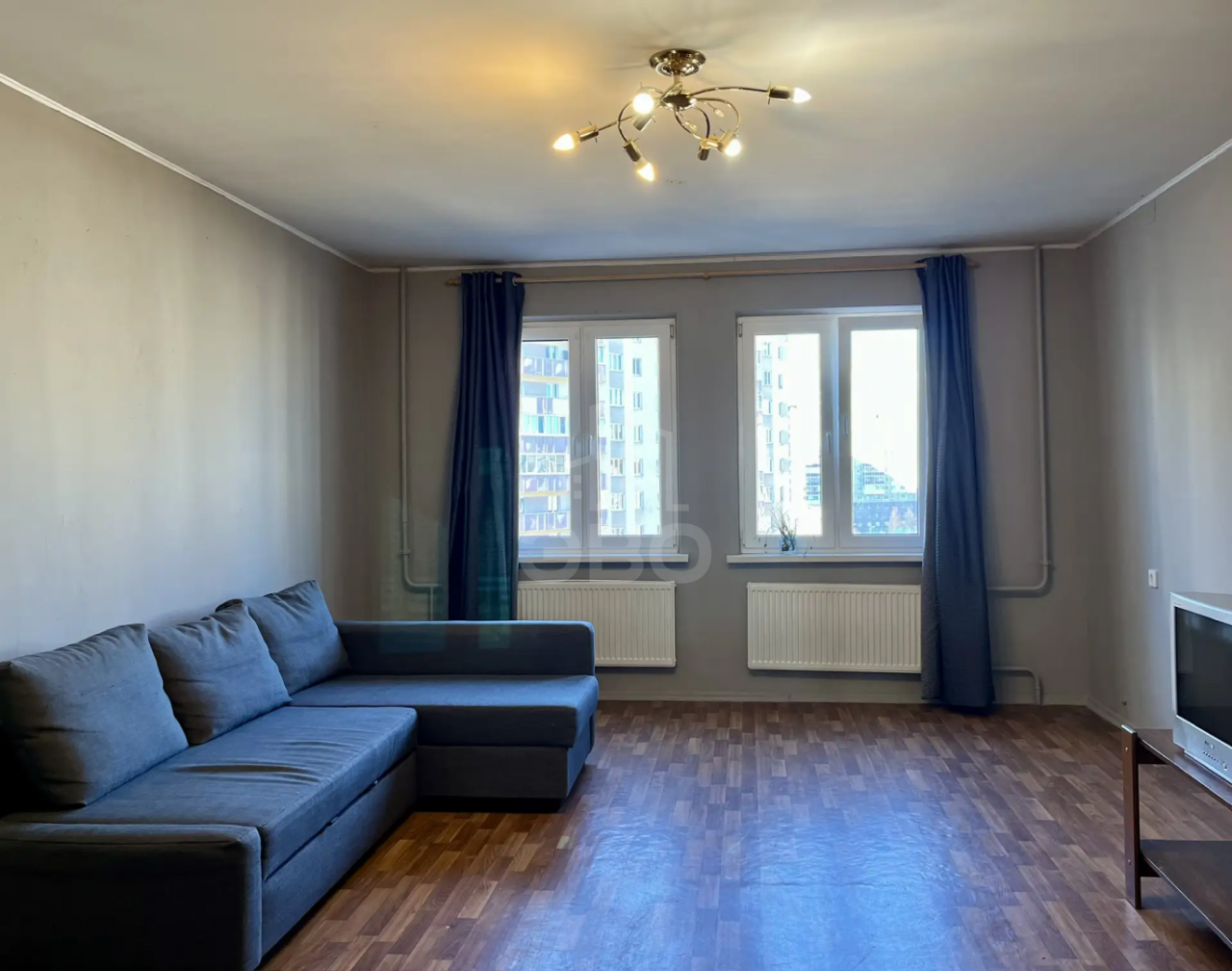 четырехкомнатная квартира в Санкт-Петербурге по адресу: Маршала Захарова ул., 16, к 1