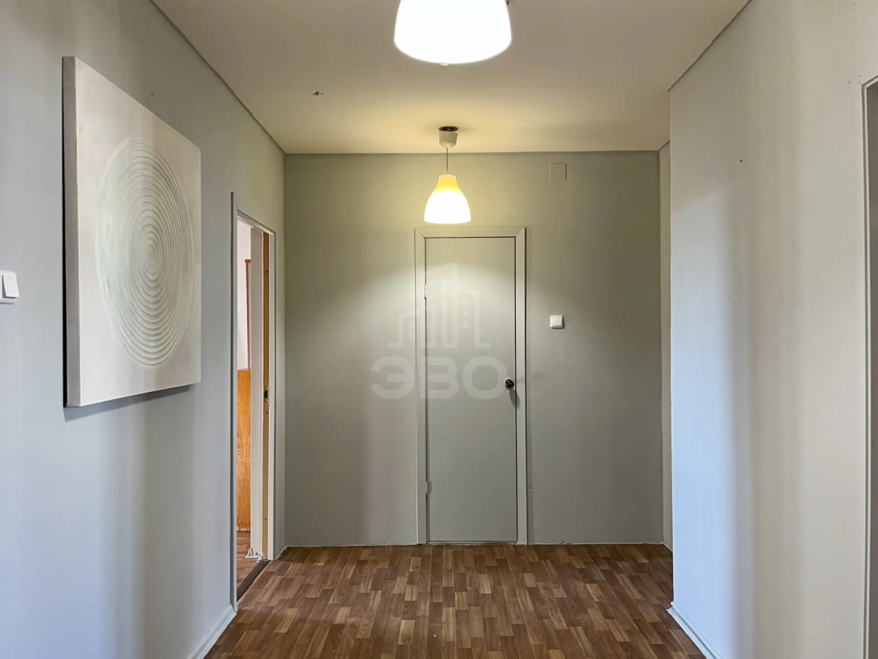 четырехкомнатная квартира в Санкт-Петербурге по адресу: Маршала Захарова ул., 16, к 1