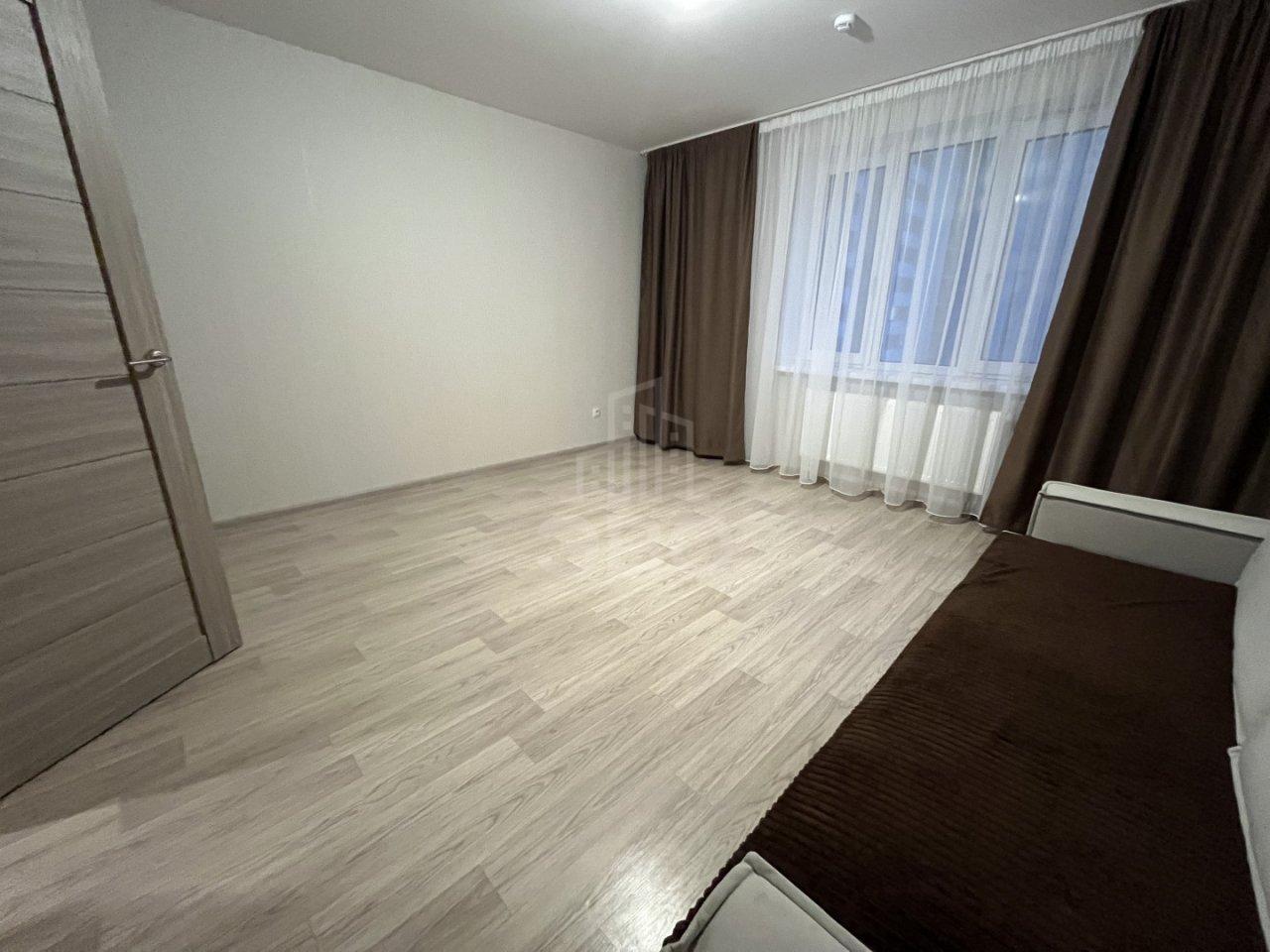 трехкомнатная квартира в Санкт-Петербурге по адресу: Ленинский проспект, 68