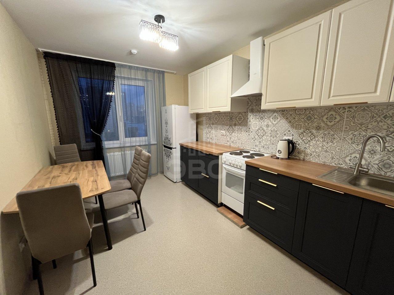 трехкомнатная квартира в Санкт-Петербурге по адресу: Ленинский проспект, 68