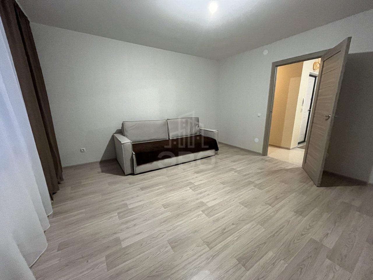 трехкомнатная квартира в Санкт-Петербурге по адресу: Ленинский проспект, 68