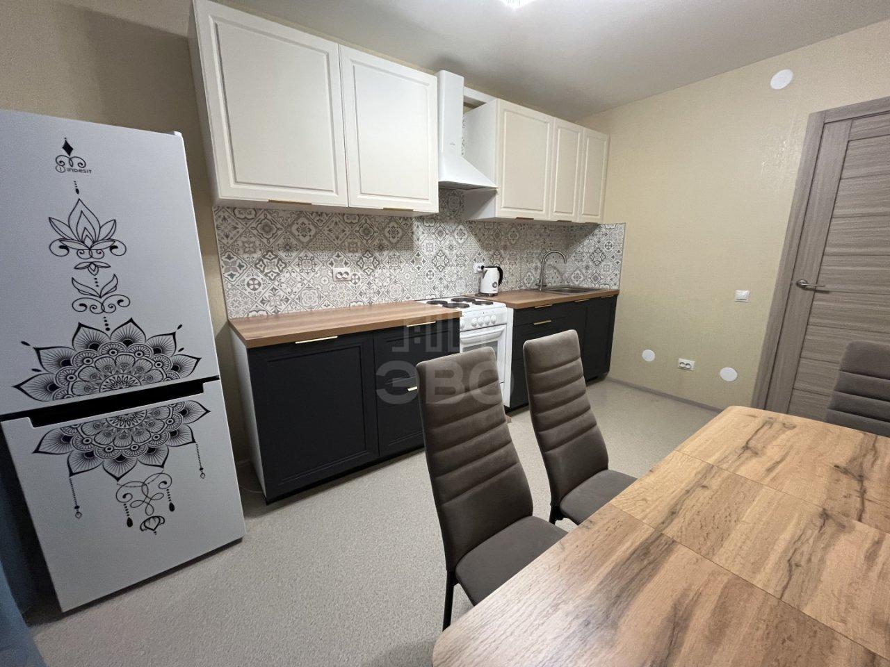 трехкомнатная квартира в Санкт-Петербурге по адресу: Ленинский проспект, 68