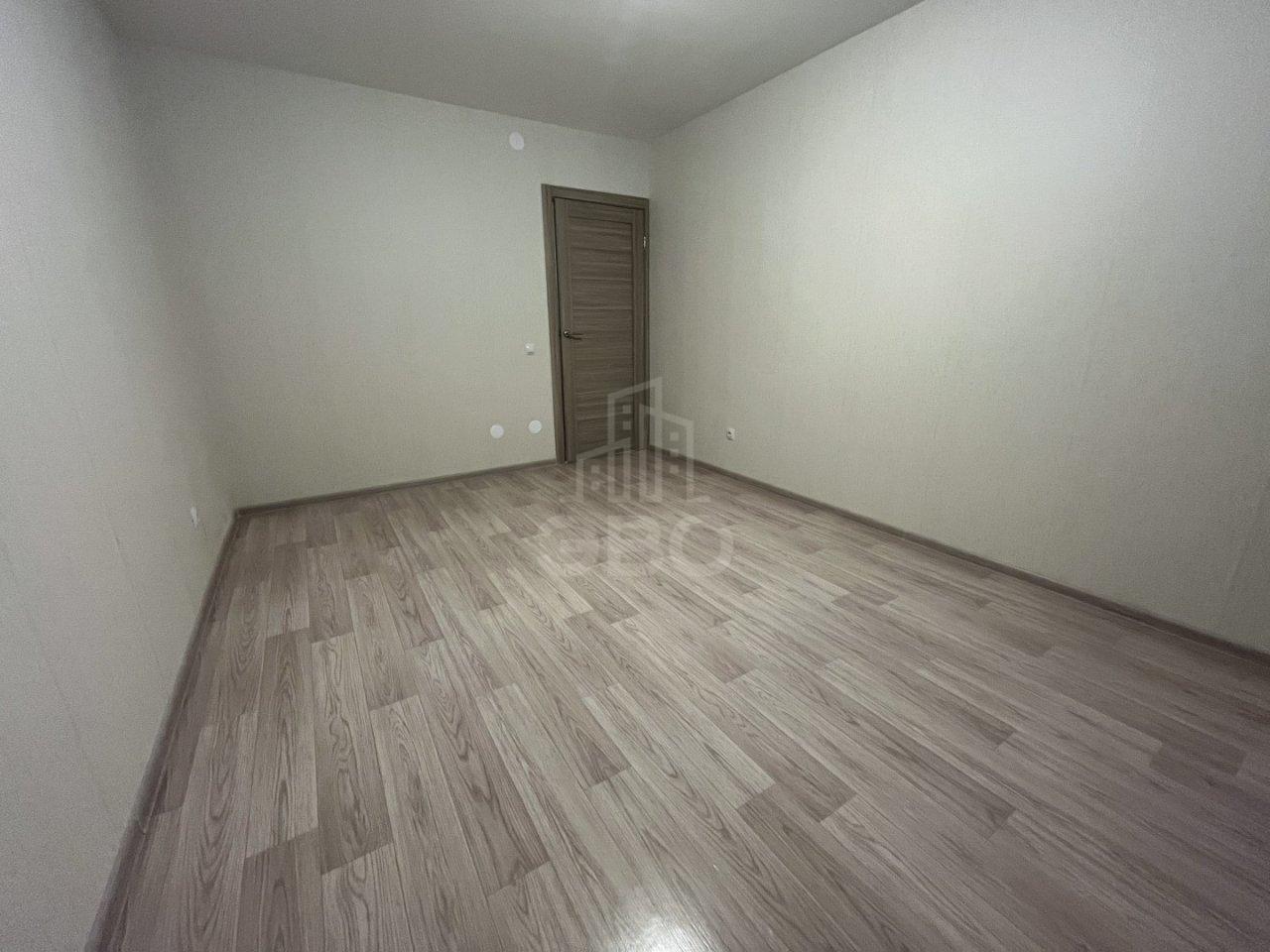 трехкомнатная квартира в Санкт-Петербурге по адресу: Ленинский проспект, 68