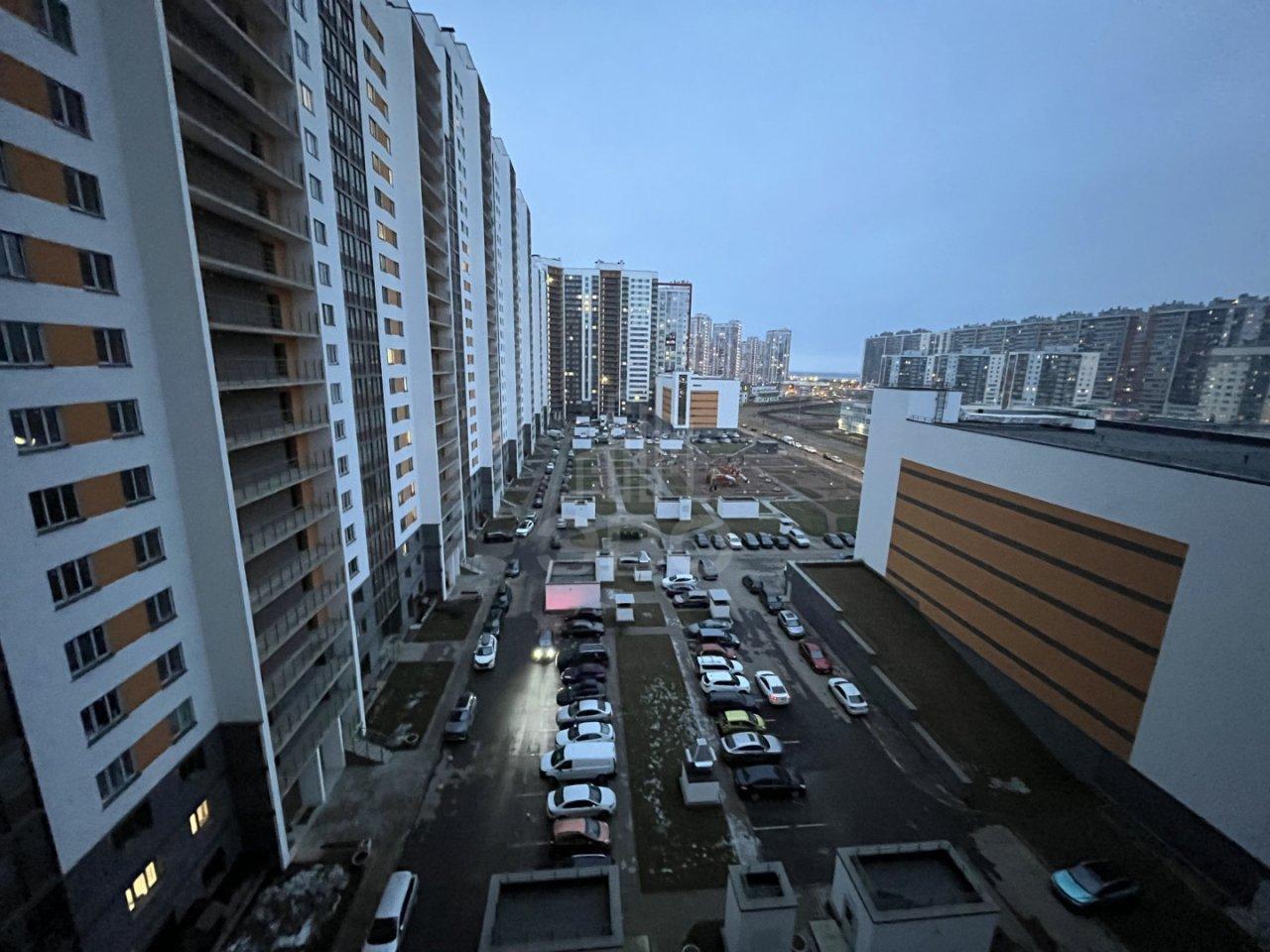 трехкомнатная квартира в Санкт-Петербурге по адресу: Ленинский проспект, 68