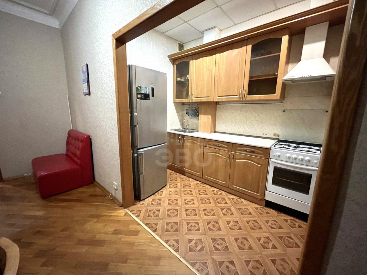 трехкомнатная квартира в Санкт-Петербурге по адресу: Рижский проспект, 50, литера б