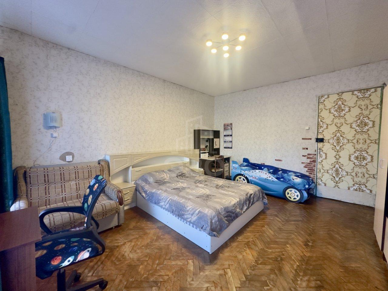 четырехкомнатная квартира в Санкт-Петербурге по адресу: Вознесенский проспект, 55, литера А