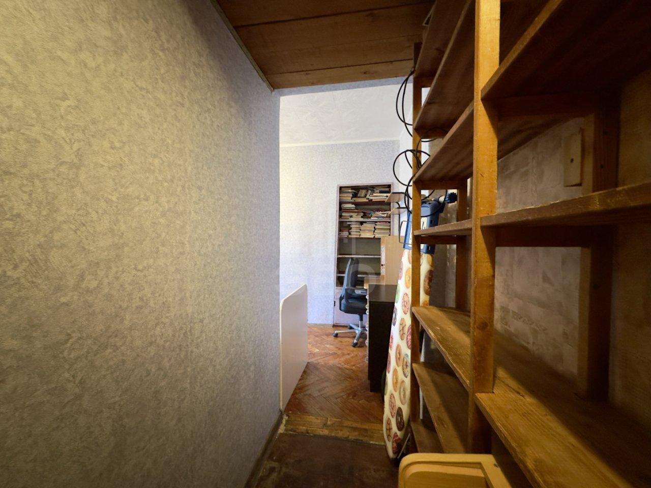 четырехкомнатная квартира в Санкт-Петербурге по адресу: Вознесенский проспект, 55, литера А