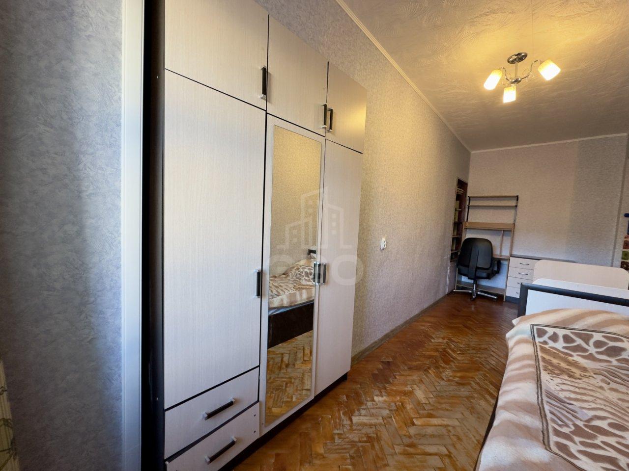 четырехкомнатная квартира в Санкт-Петербурге по адресу: Вознесенский проспект, 55, литера А