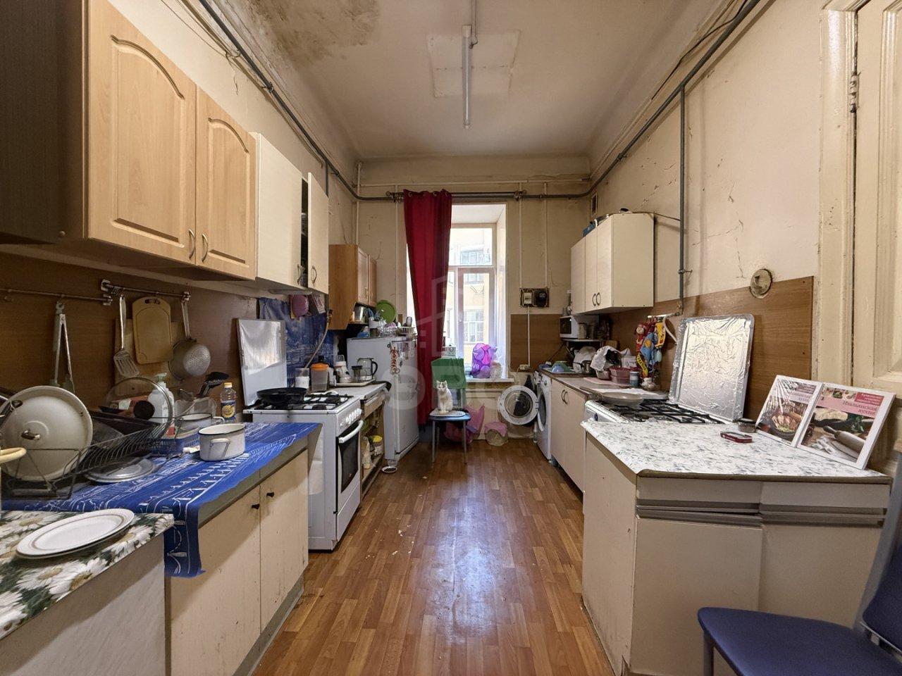 комната в Санкт-Петербурге по адресу: Каменноостровский проспект, 54/31, литера А