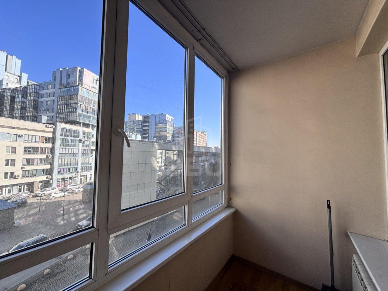 двухкомнатная квартира в Санкт-Петербурге по адресу: Кораблестроителей ул., 32, к 3