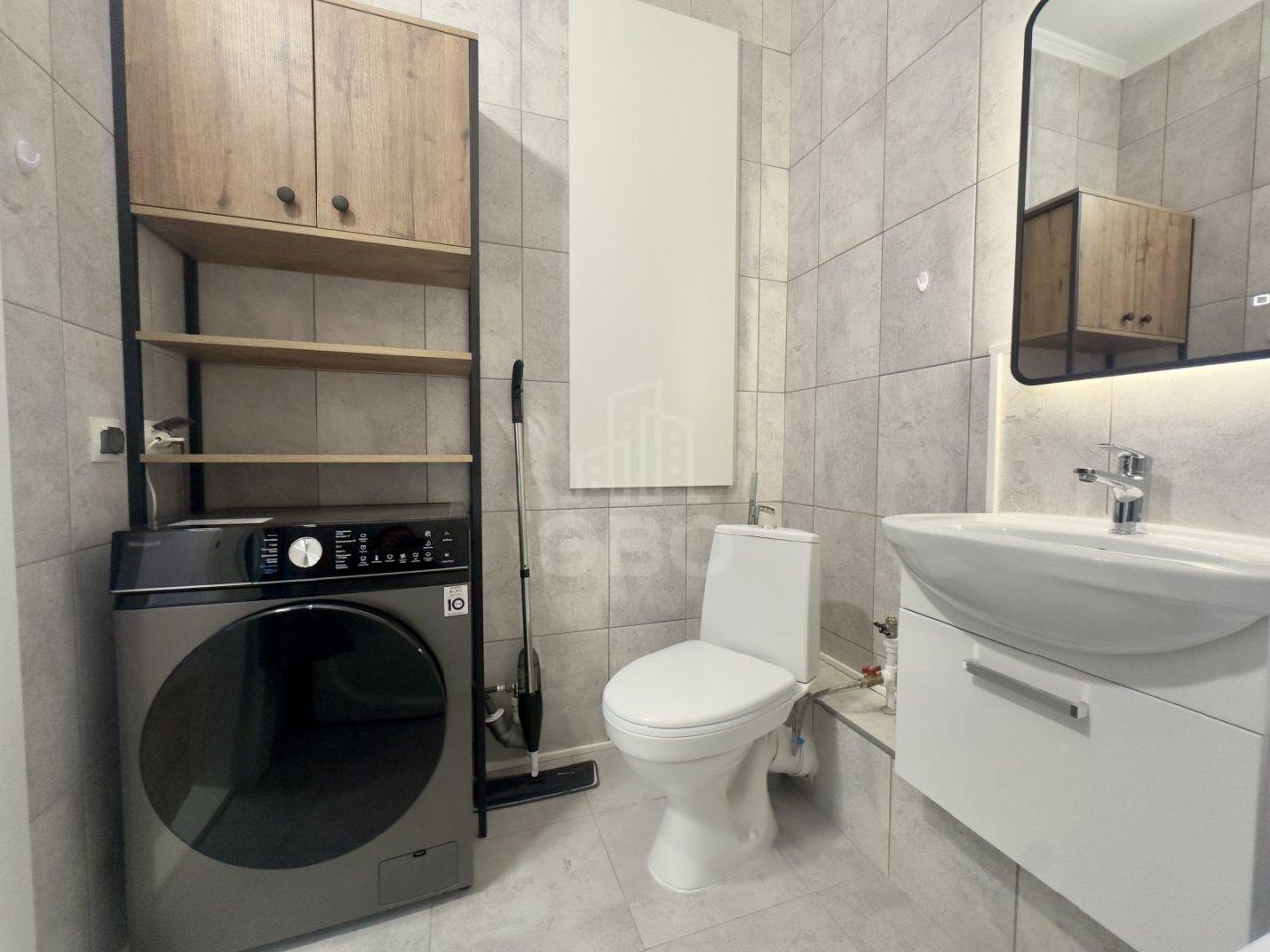 однокомнатная квартира в Санкт-Петербурге по адресу: Нины Петровой ул., 9, строение 1