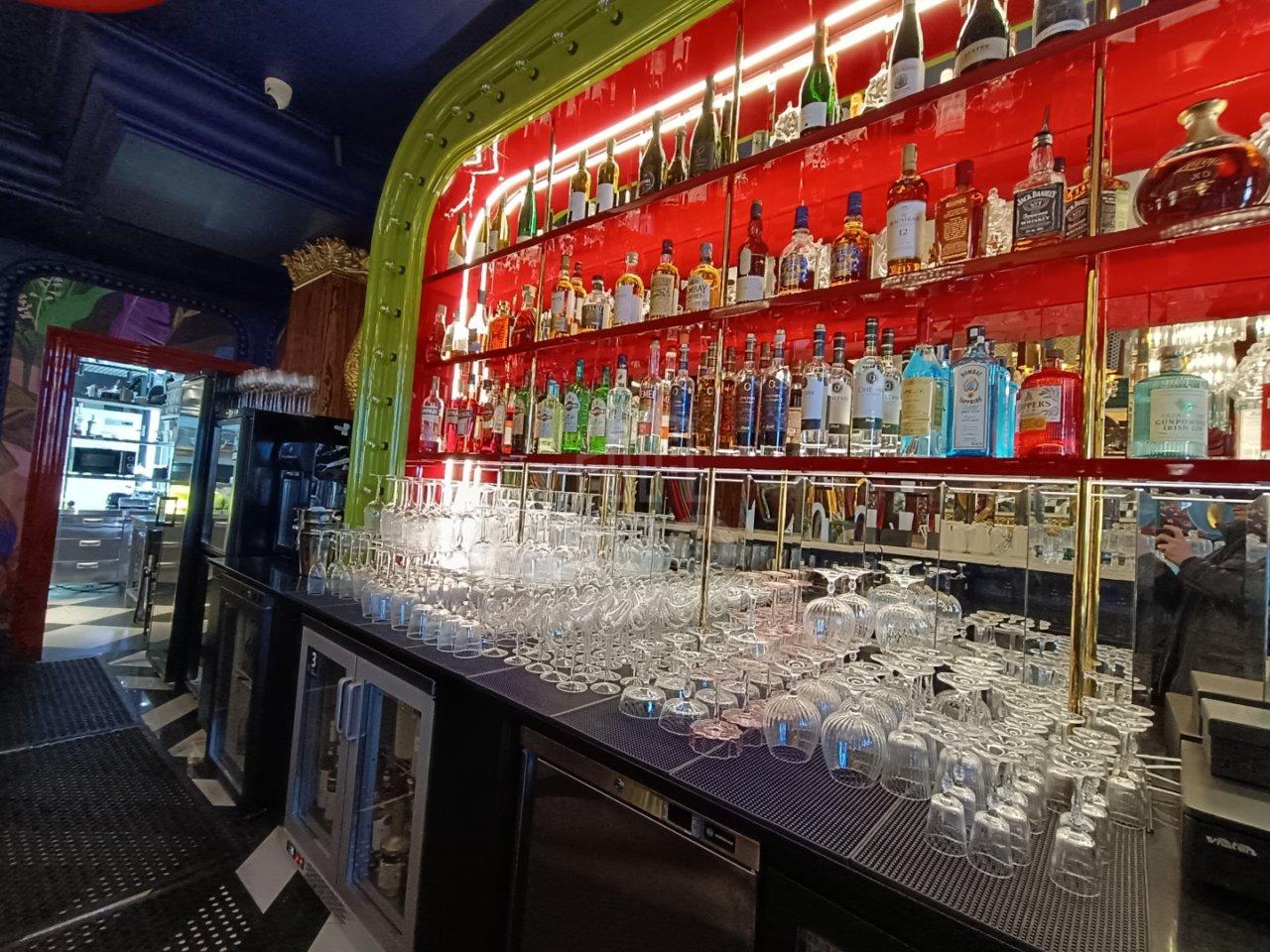 коммерция в Санкт-Петербурге по адресу: Петровская коса, 6, к 1