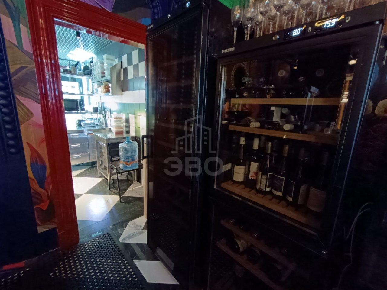 коммерция в Санкт-Петербурге по адресу: Петровская коса, 6, к 1