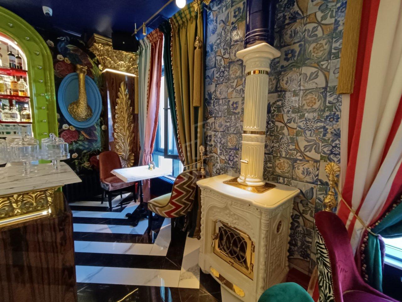 коммерция в Санкт-Петербурге по адресу: Петровская коса, 6, к 1