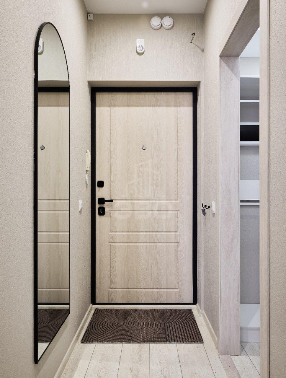 трехкомнатная квартира в Санкт-Петербурге по адресу: Планерная ул., 99, строение 1