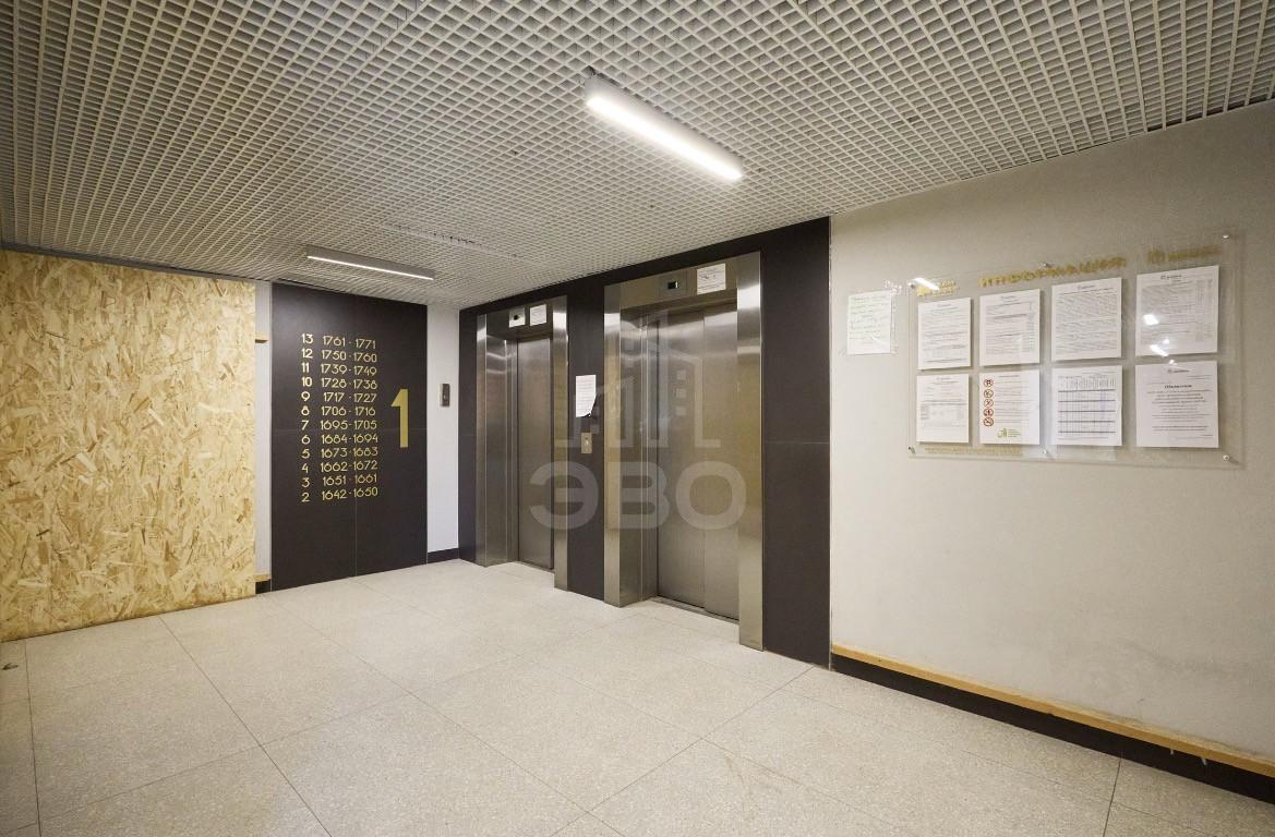 трехкомнатная квартира в Санкт-Петербурге по адресу: Планерная ул., 99, строение 1