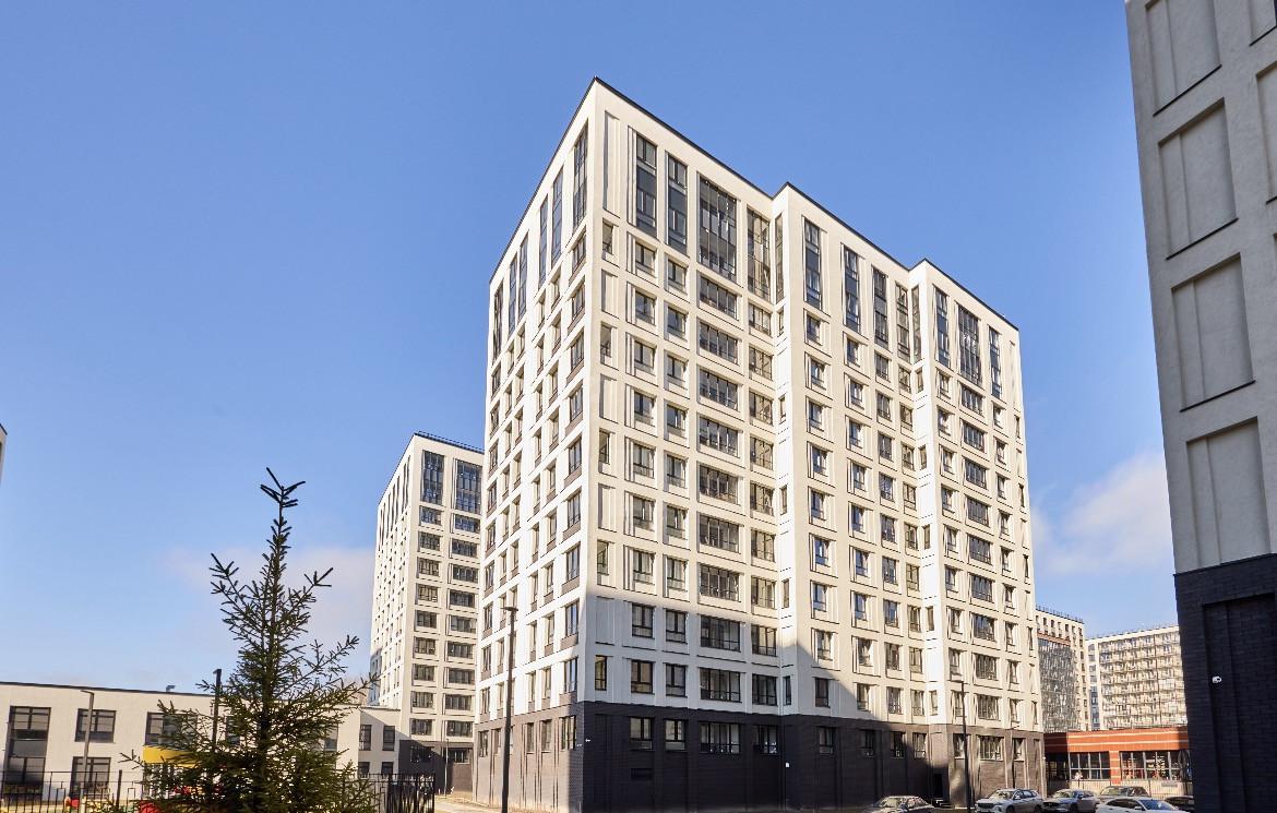 трехкомнатная квартира в Санкт-Петербурге по адресу: Планерная ул., 99, строение 1