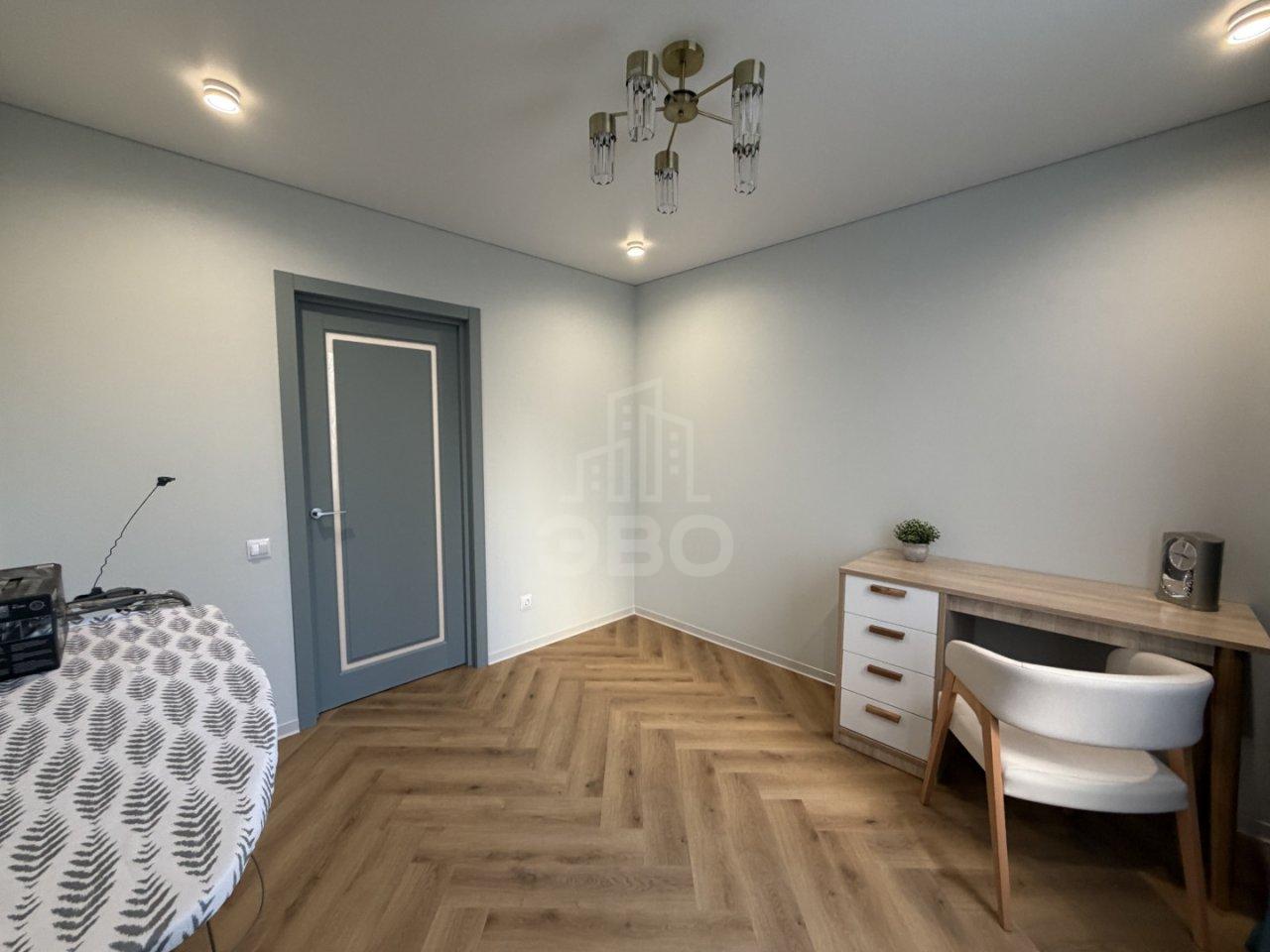 трехкомнатная квартира в Санкт-Петербурге по адресу: Большевиков проспект, 39, к 1, литера Ы