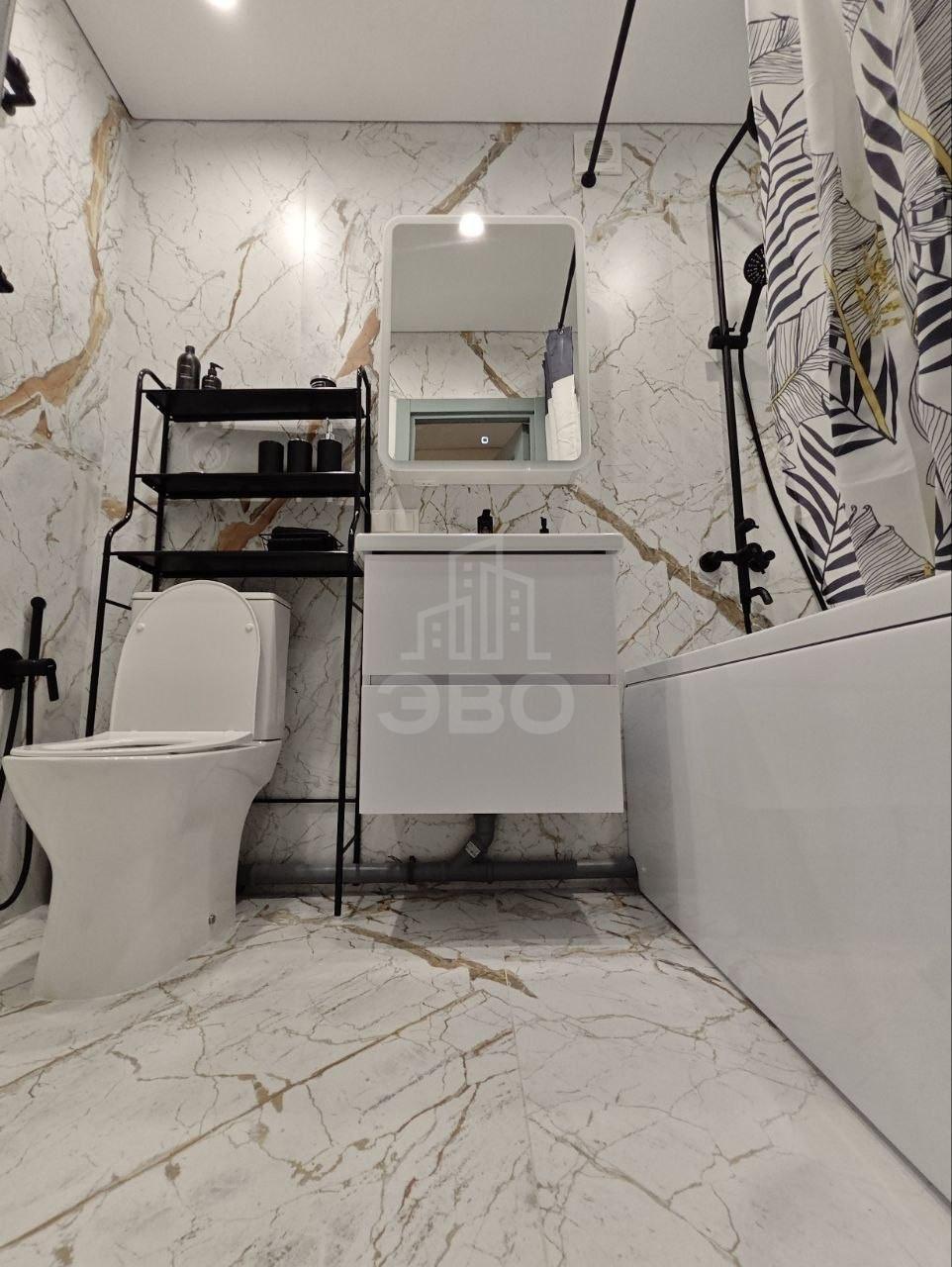 трехкомнатная квартира в Санкт-Петербурге по адресу: Большевиков проспект, 39, к 1, литера Ы