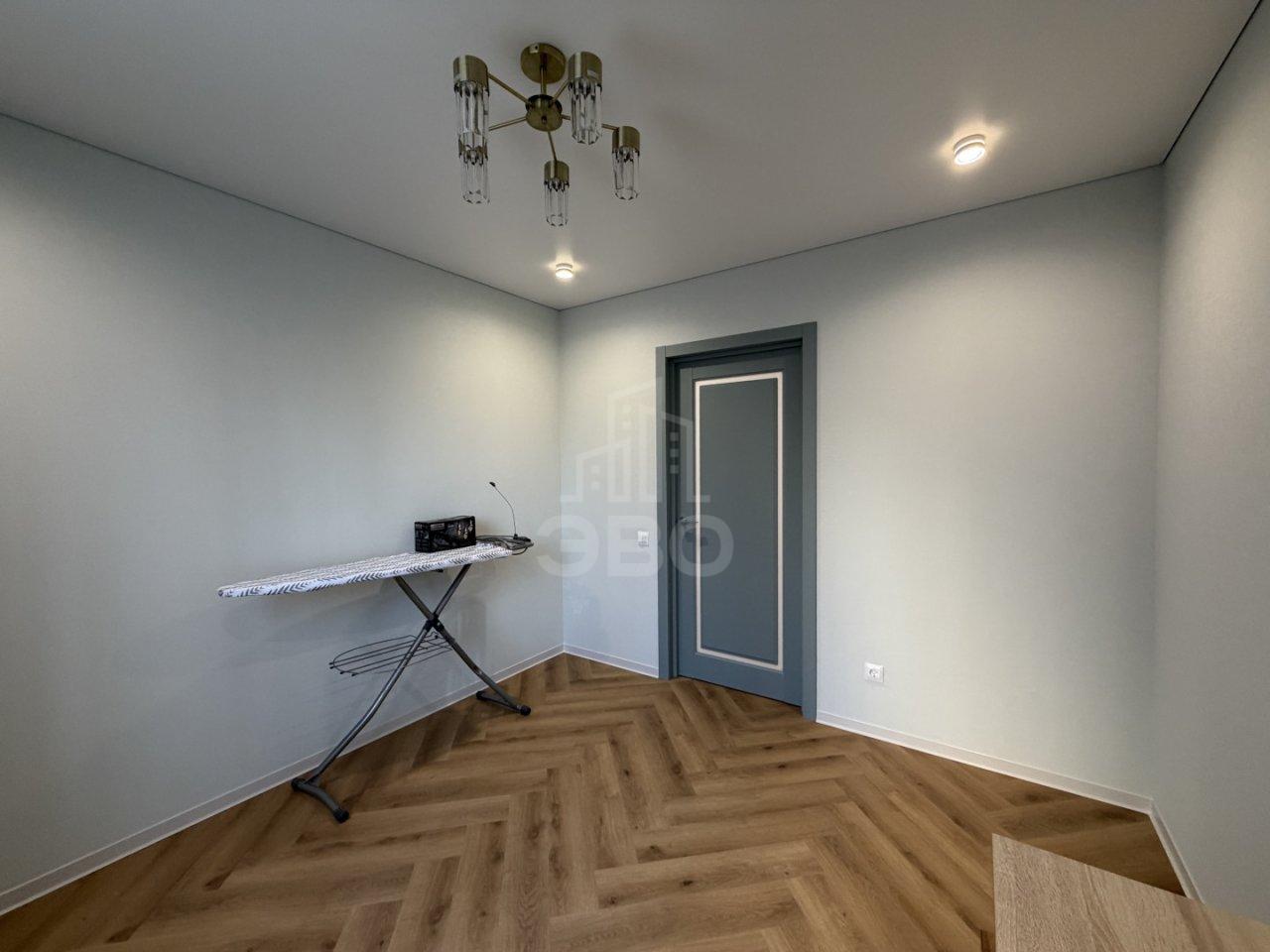 трехкомнатная квартира в Санкт-Петербурге по адресу: Большевиков проспект, 39, к 1, литера Ы