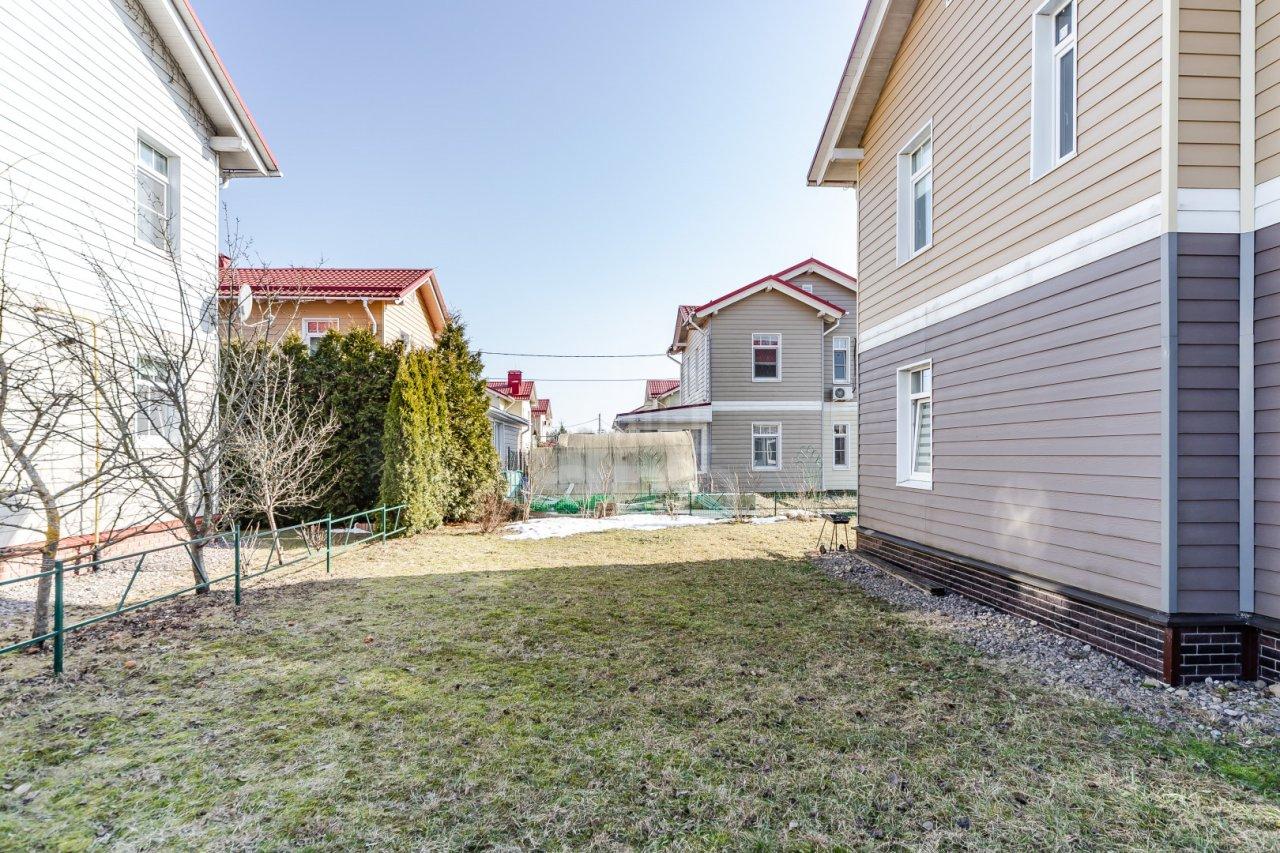 загородная недвижимость в Ленинградской области по адресу: Львовская ул., 10