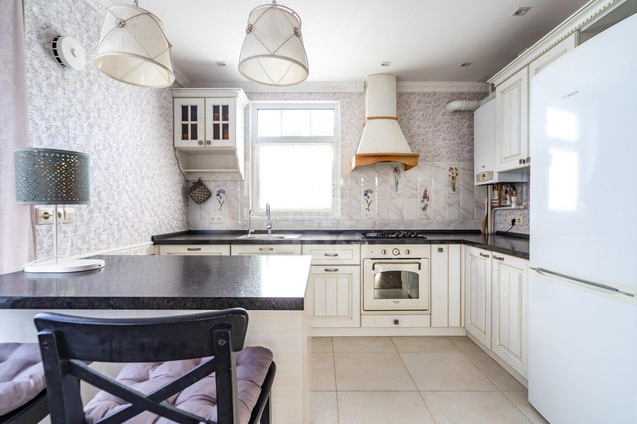 загородная недвижимость в Ленинградской области по адресу: Львовская ул., 10