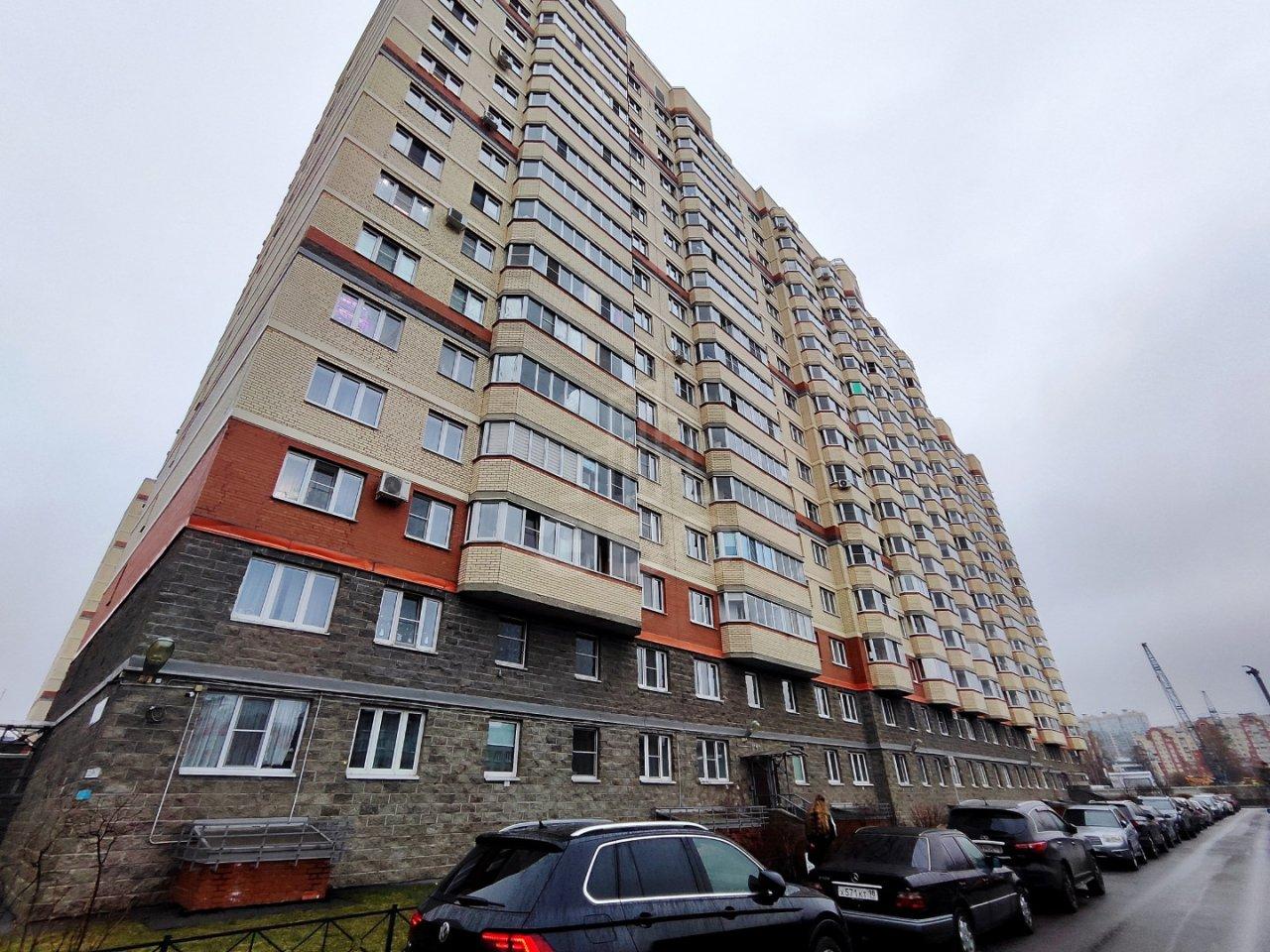 однокомнатная квартира в Санкт-Петербурге по адресу: Металлистов проспект, 117, строение 1