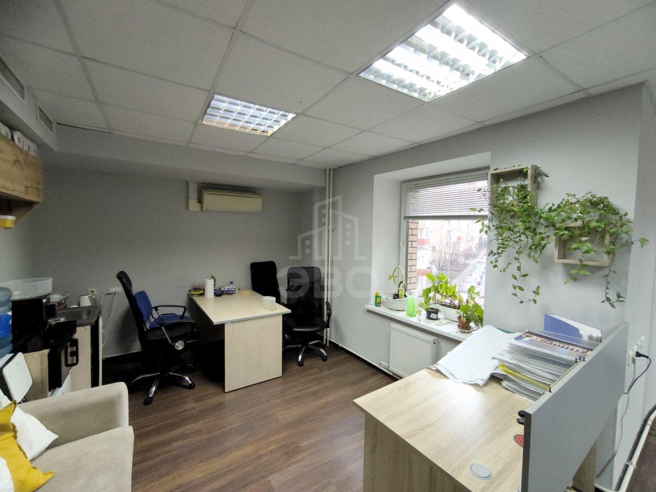 коммерция в Санкт-Петербурге по адресу: Коломяжский проспект, 28, к 3