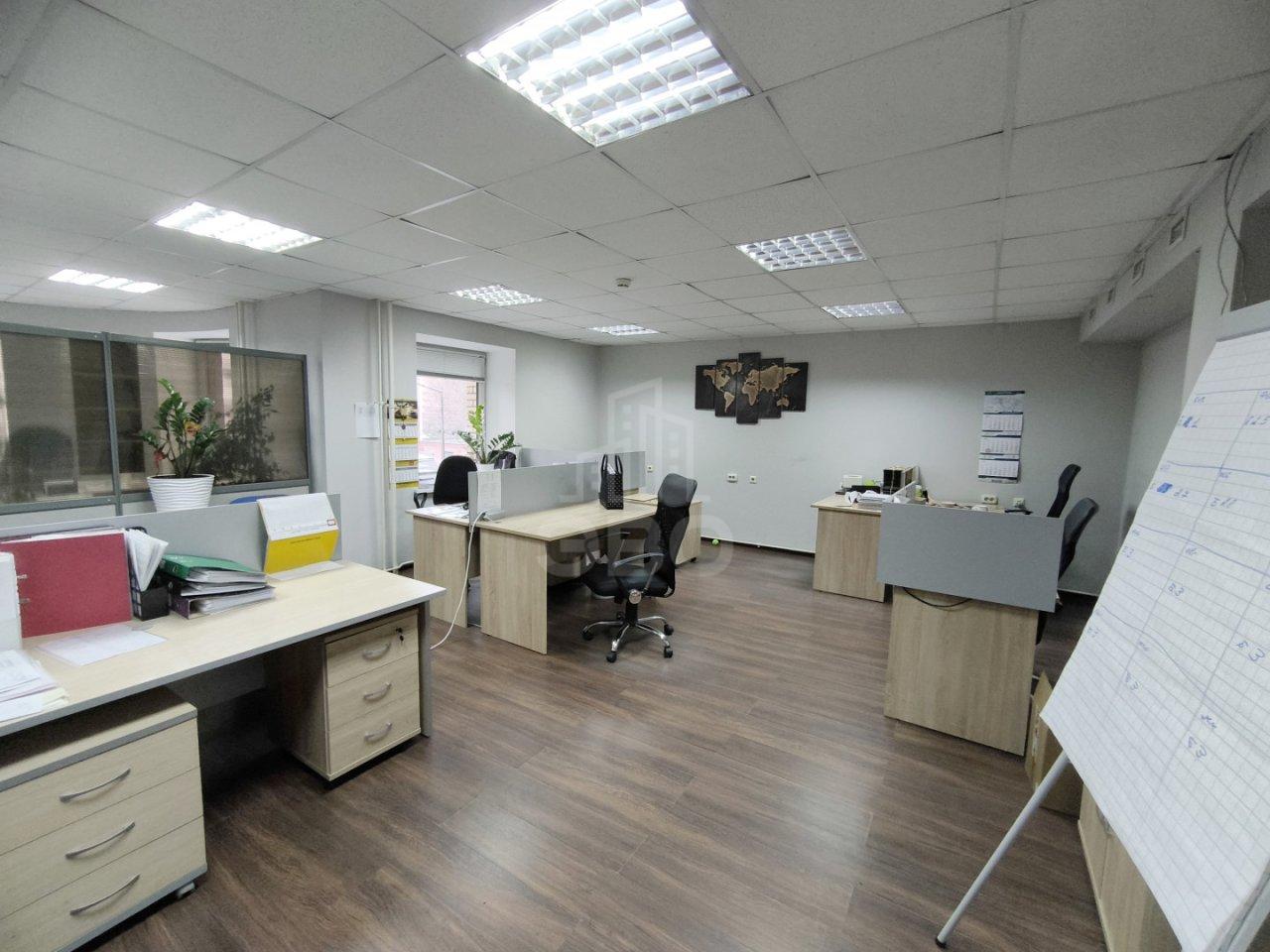 коммерция в Санкт-Петербурге по адресу: Коломяжский проспект, 28, к 3