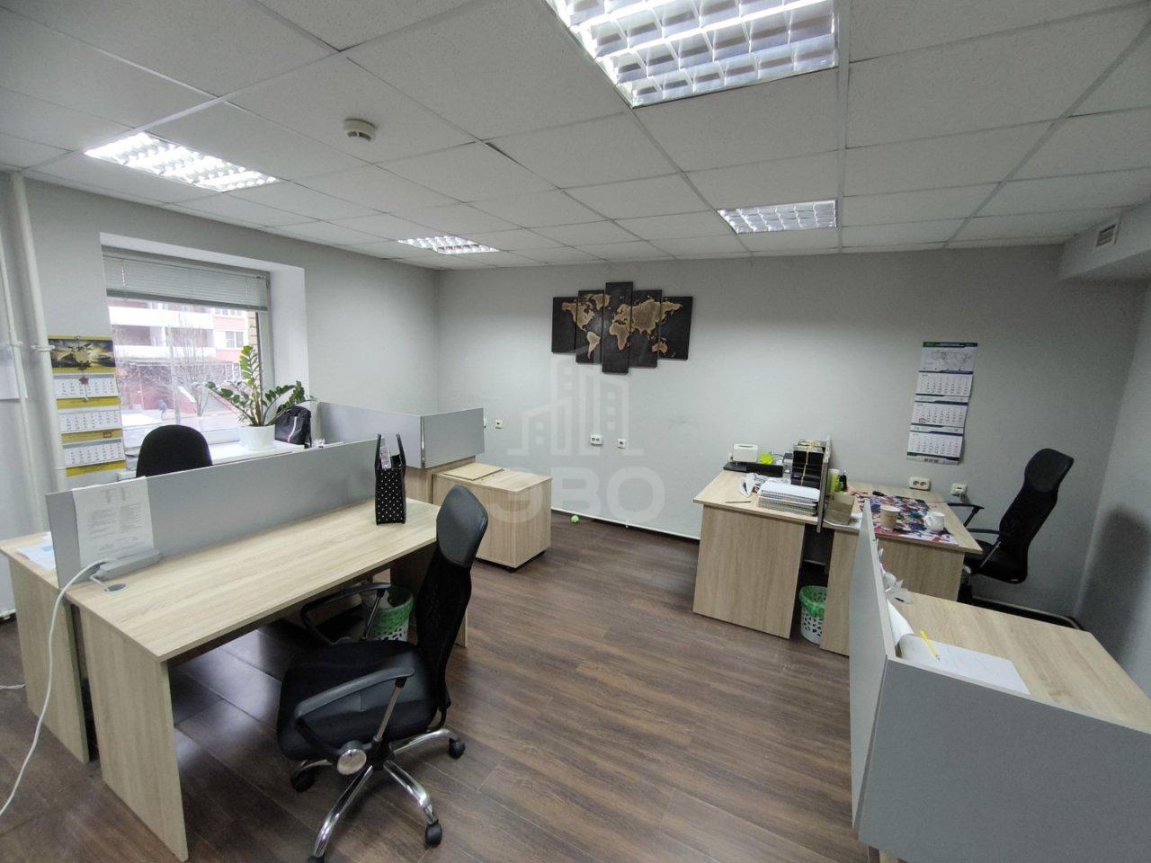 коммерция в Санкт-Петербурге по адресу: Коломяжский проспект, 28, к 3