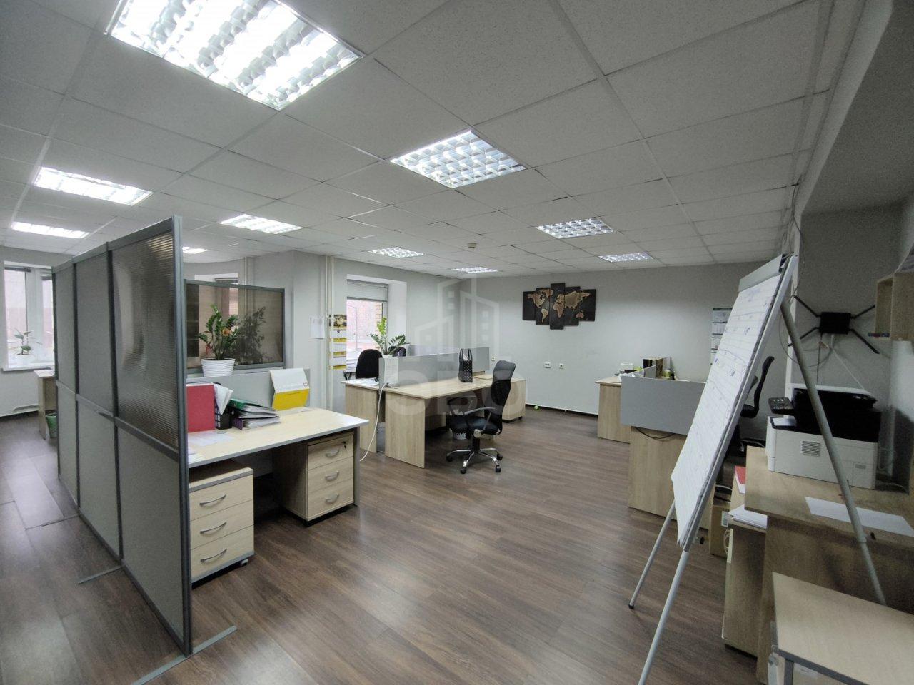 коммерция в Санкт-Петербурге по адресу: Коломяжский проспект, 28, к 3