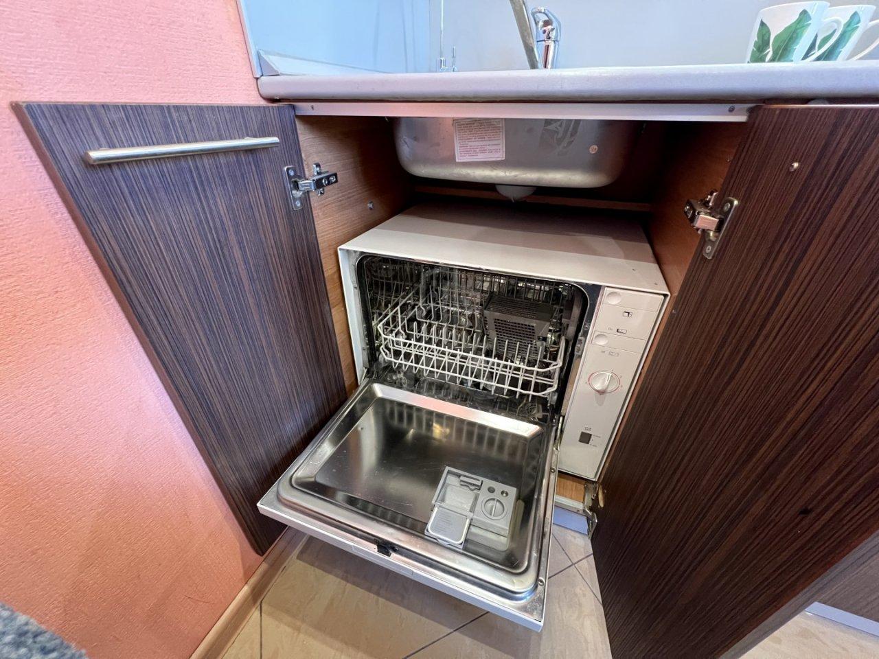 однокомнатная квартира в Санкт-Петербурге по адресу: Земледельческая ул., 5, к 2