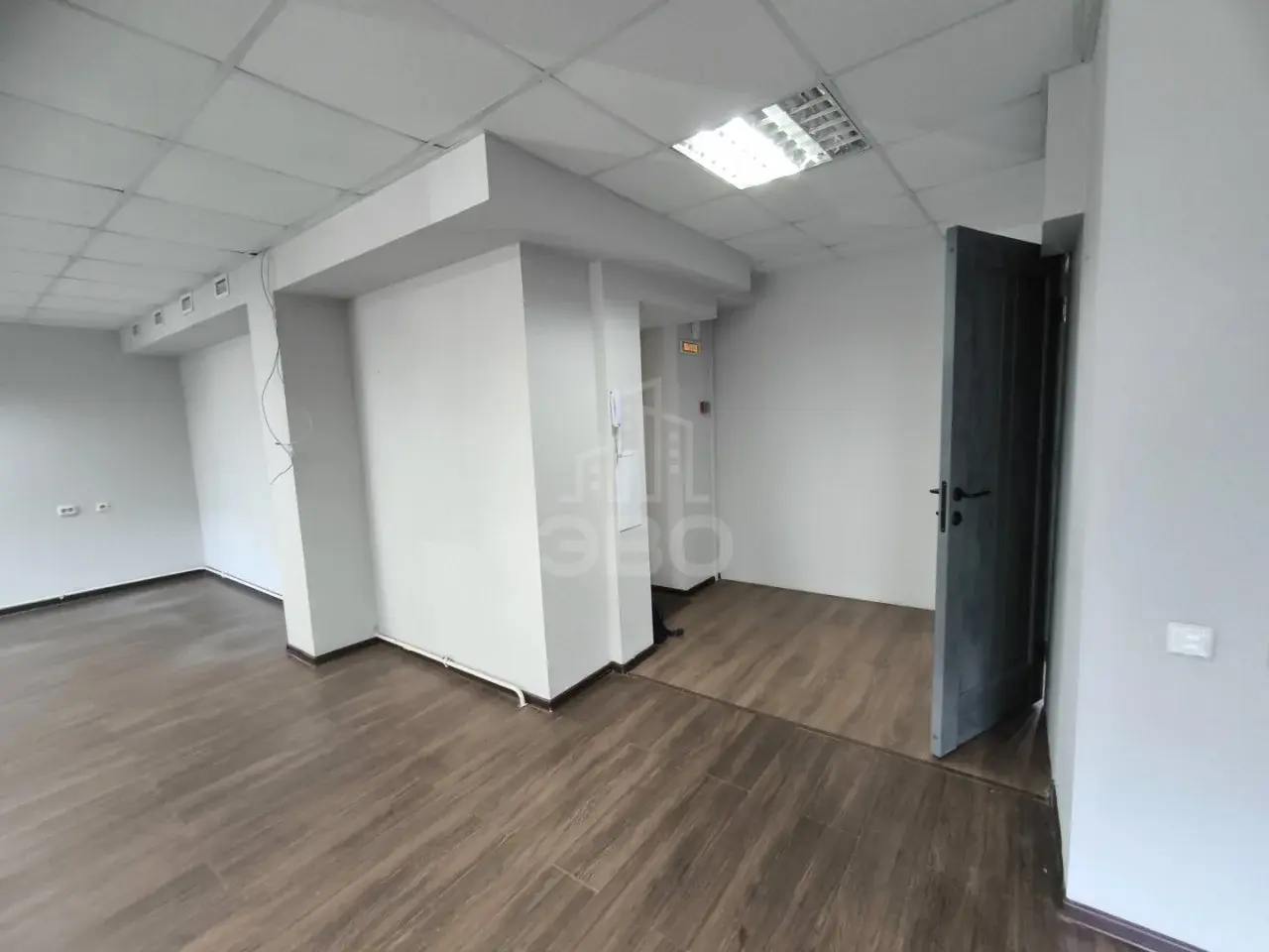 коммерция в Санкт-Петербурге по адресу: Коломяжский проспект, 28, к 3