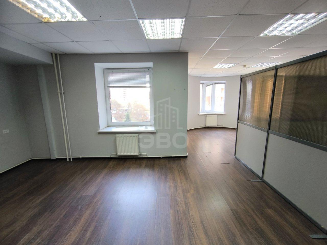 коммерция в Санкт-Петербурге по адресу: Коломяжский проспект, 28, к 3