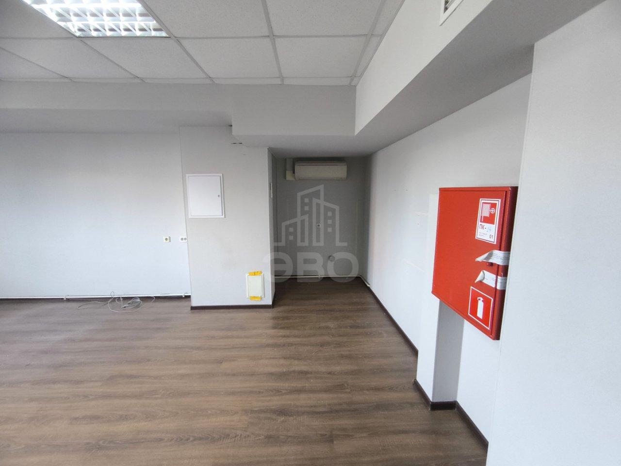 коммерция в Санкт-Петербурге по адресу: Коломяжский проспект, 28, к 3