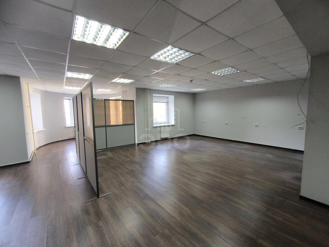 коммерция в Санкт-Петербурге по адресу: Коломяжский проспект, 28, к 3