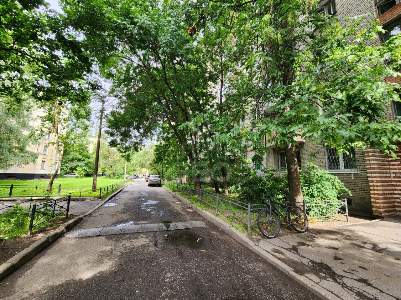 трехкомнатная квартира в Санкт-Петербурге по адресу: Лёни Голикова ул., 25, литера А