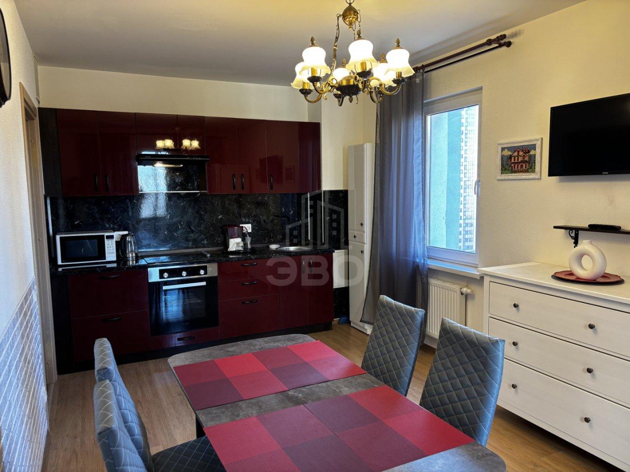 двухкомнатная квартира в Санкт-Петербурге по адресу: Дыбенко ул., 5, к 1