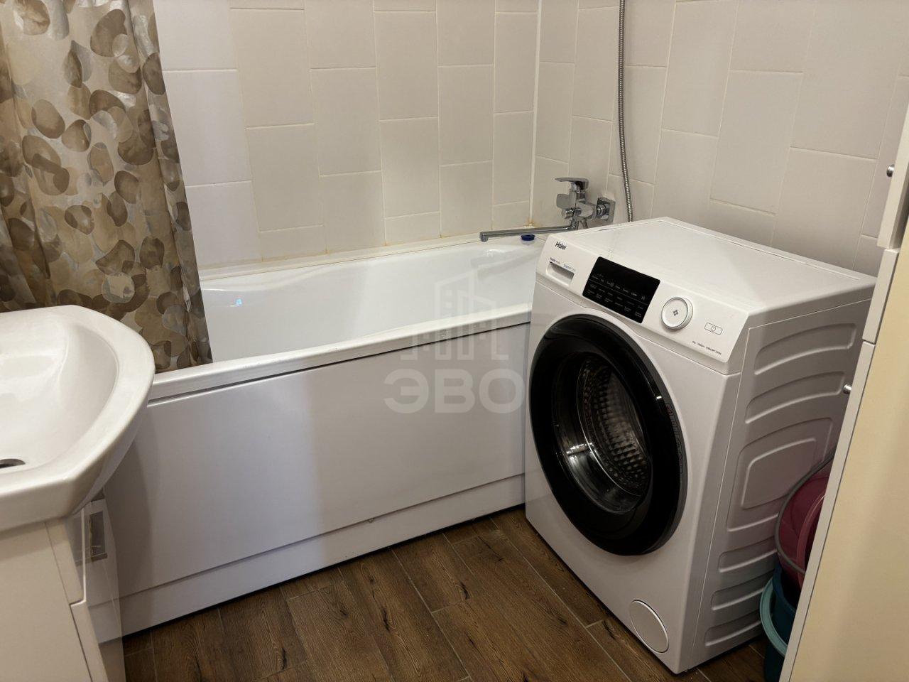 двухкомнатная квартира в Санкт-Петербурге по адресу: Дыбенко ул., 5, к 1