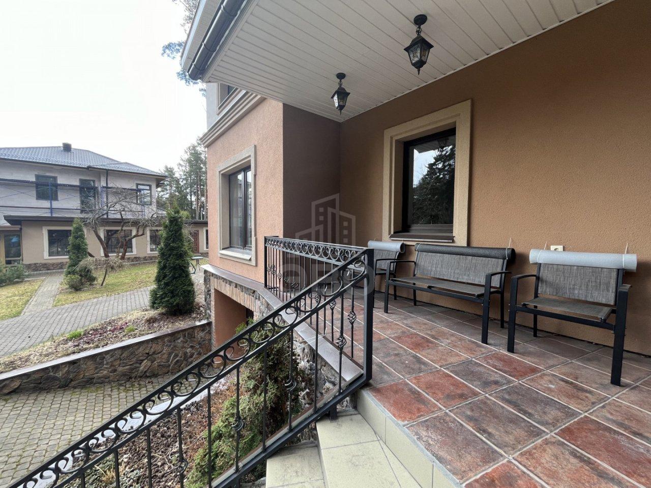 загородная недвижимость в Санкт-Петербурге по адресу: Песочная ул., 2