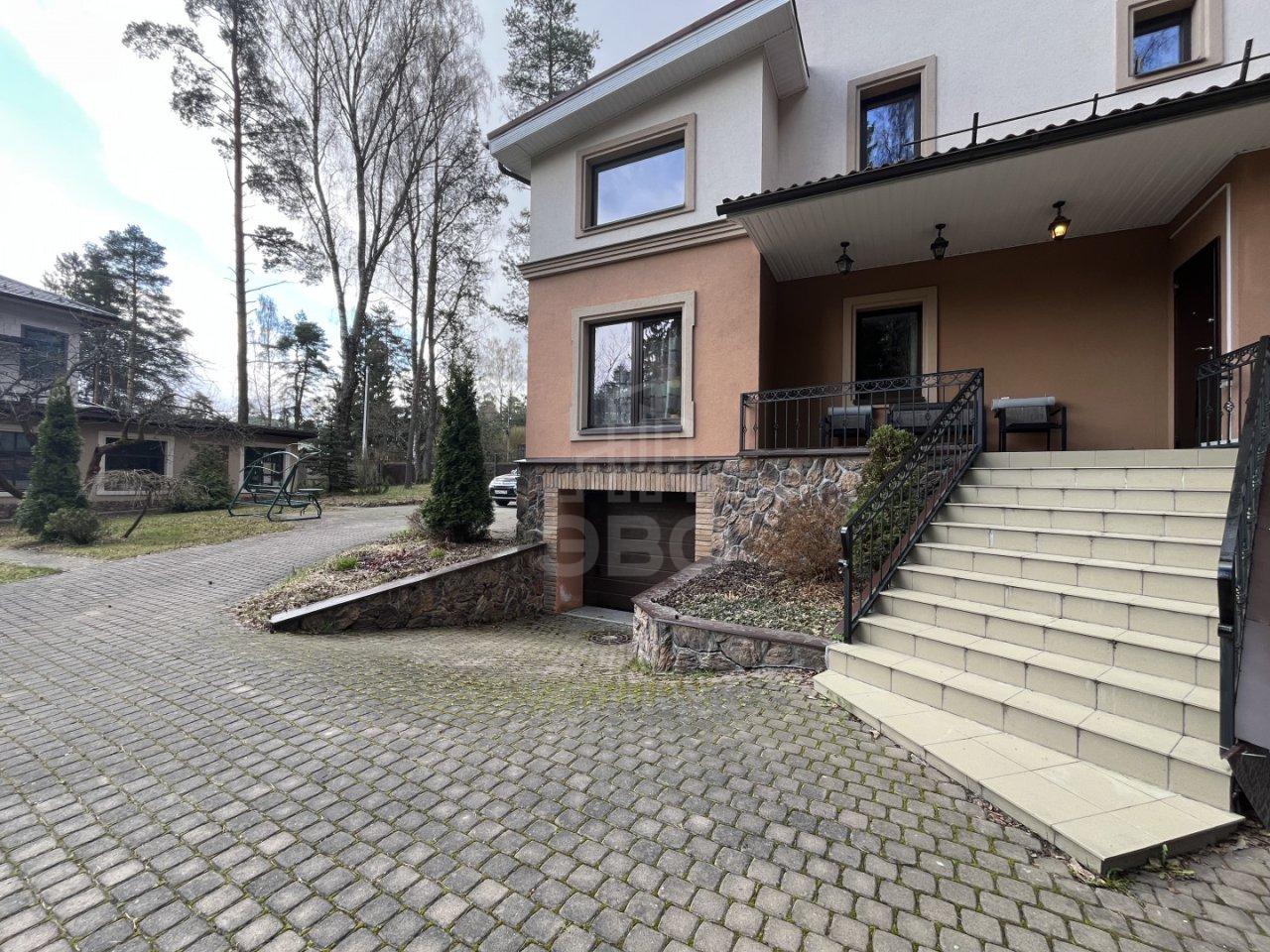 загородная недвижимость в Санкт-Петербурге по адресу: Песочная ул., 2