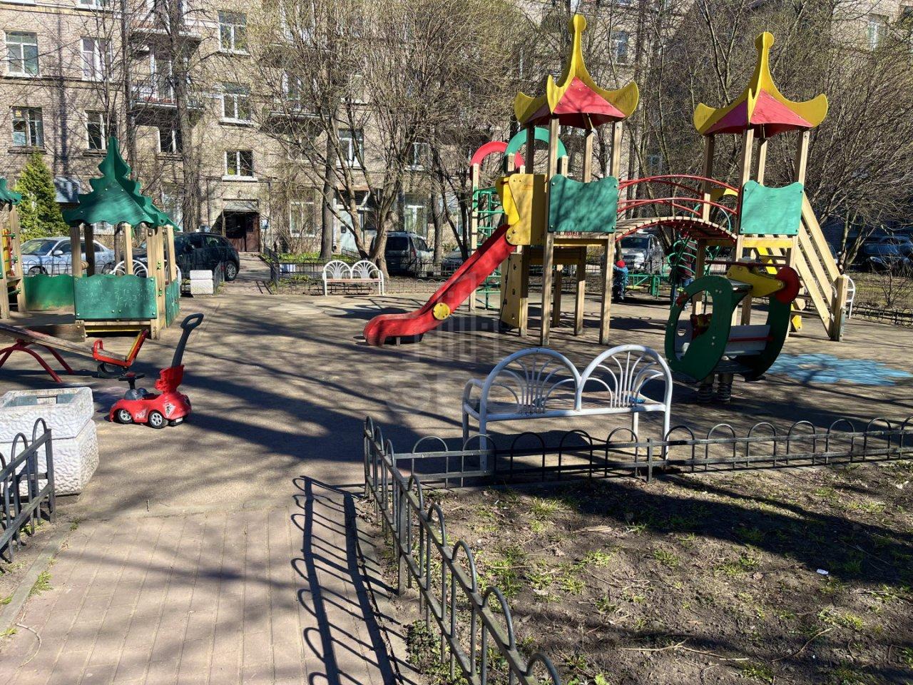 двухкомнатная квартира в Санкт-Петербурге по адресу: Петровский пер., 3, литера а