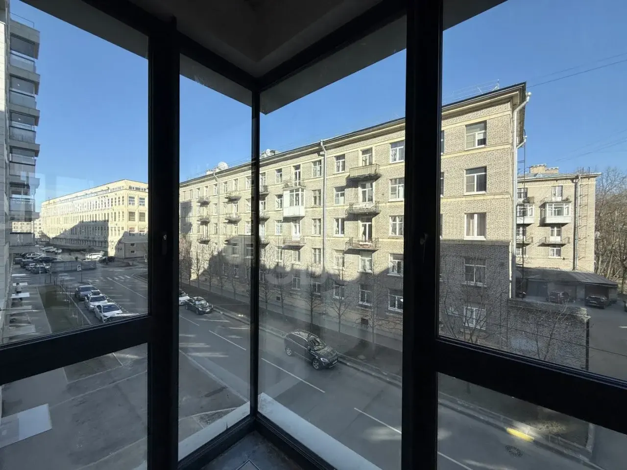 двухкомнатная квартира в Санкт-Петербурге по адресу: Чёрной речки наб., 35, строение 1