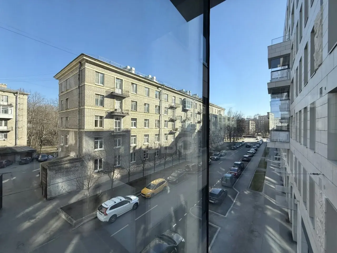 двухкомнатная квартира в Санкт-Петербурге по адресу: Чёрной речки наб., 35, строение 1