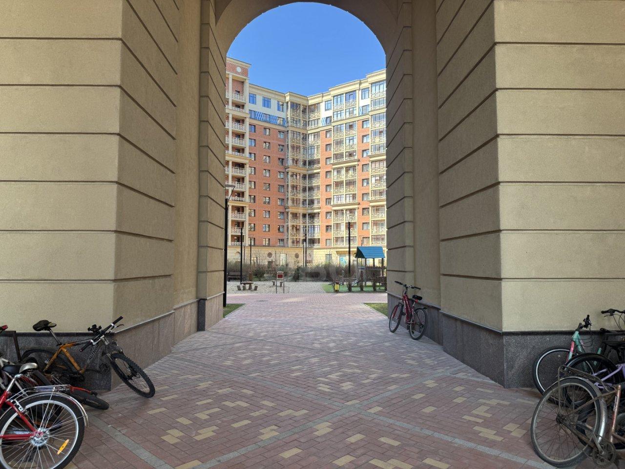 однокомнатная квартира в Санкт-Петербурге по адресу: Плесецкая ул., 2, строение 1