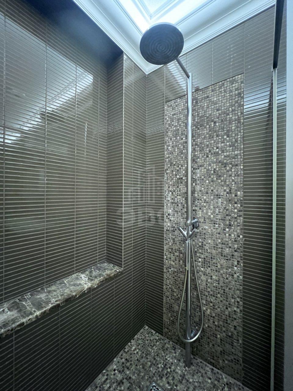 двухкомнатная квартира в Санкт-Петербурге по адресу: Конногвардейский б-р., 13